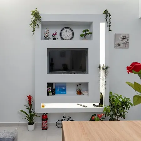 Comfy Apt Next To Metro Athen Exterior foto